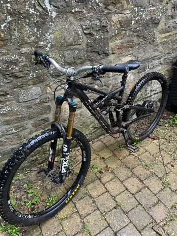 Used Specialized Enduro Comp 29 2014 2014 Mountainbike, Black — image 2 of 4