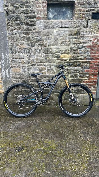 Tweedehands Specialized Enduro Comp 29 2014 2014 Mountainbike — afbeelding 3 van 4