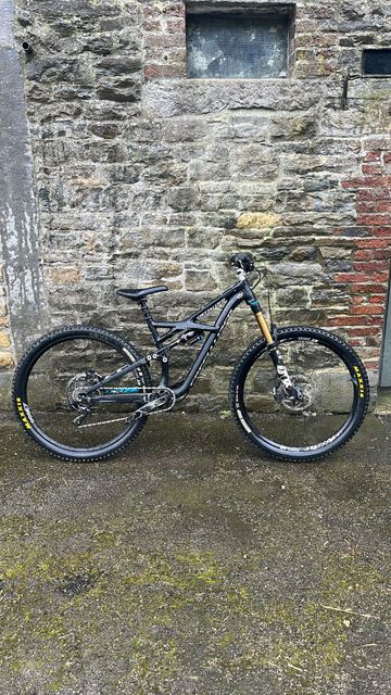 Used Specialized Enduro Comp 29 2014 2014 Mountainbike, Black — image 3 of 4
