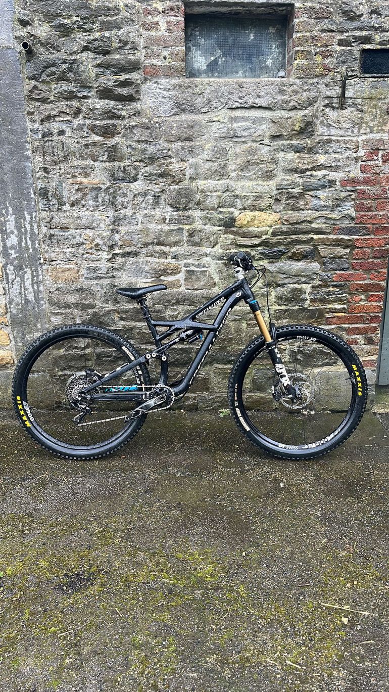 Tweedehands Specialized Enduro Comp 29 2014 2014 Mountainbike — afbeelding 3 van 4