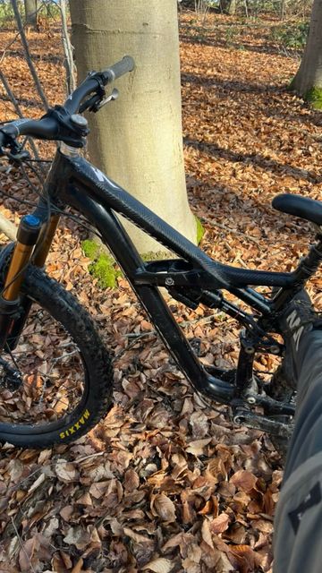 Used Specialized Enduro Comp 29 2014 2014 Mountainbike, Black — image 4 of 4