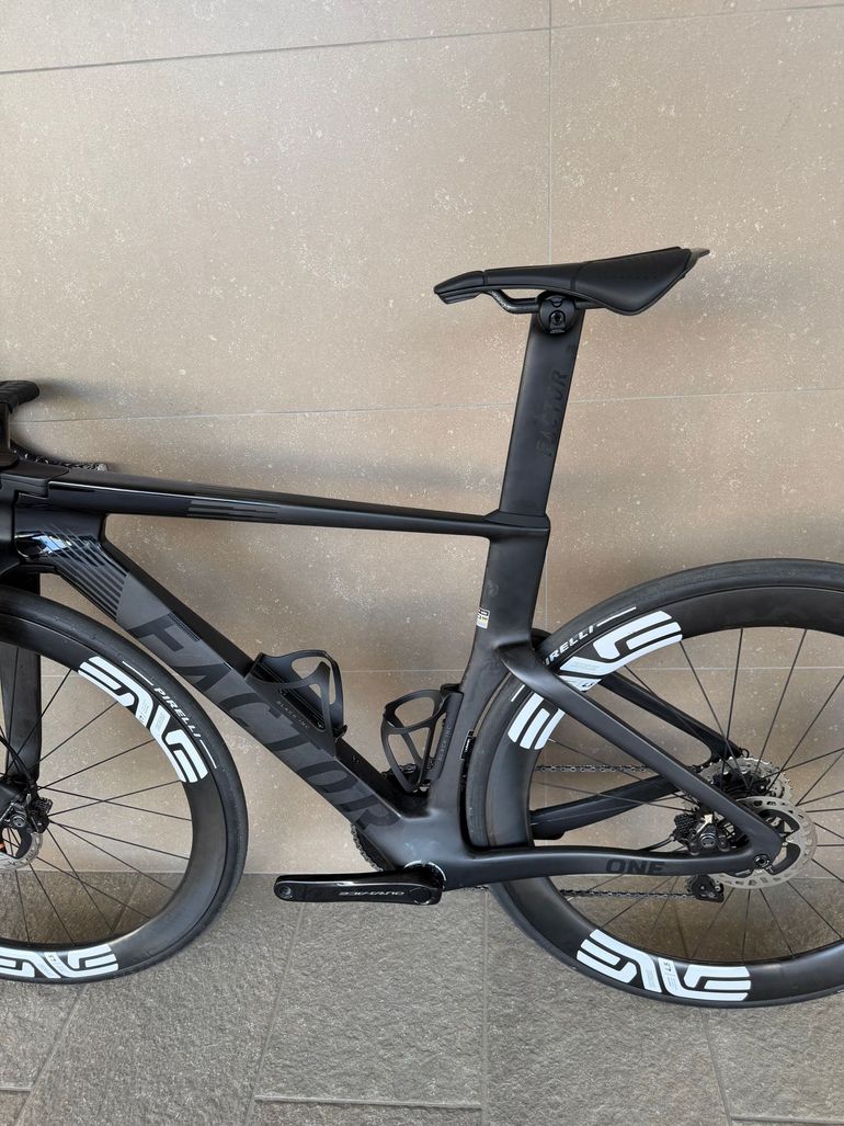 Factor ONE - Shimano Dura-Ace 2026 2026 Road & Gravel d'occasion — image 8 sur 15