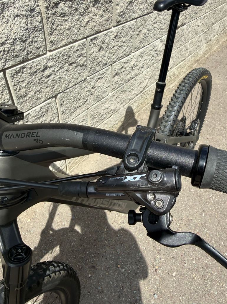Used Transition Sentinel Carbon XT 2025 2025 Mountainbike, Light Gray — image 15 of 15
