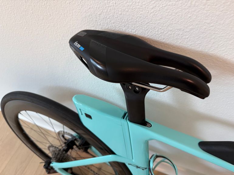 Used Quintana Roo V-PR - Ultegra Di2 12 Spd 2024 2024 Road & Gravel, Blue — image 8 of 10