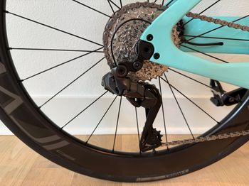 Used Quintana Roo V-PR - Ultegra Di2 12 Spd 2024 2024 Road & Gravel, Blue — image 4 of 10