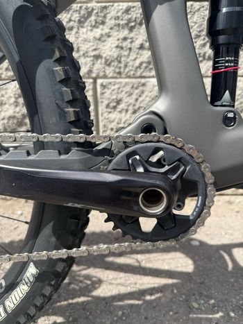 Used Transition Sentinel Carbon XT 2025 2025 Mountainbike, Light Gray — image 8 of 15