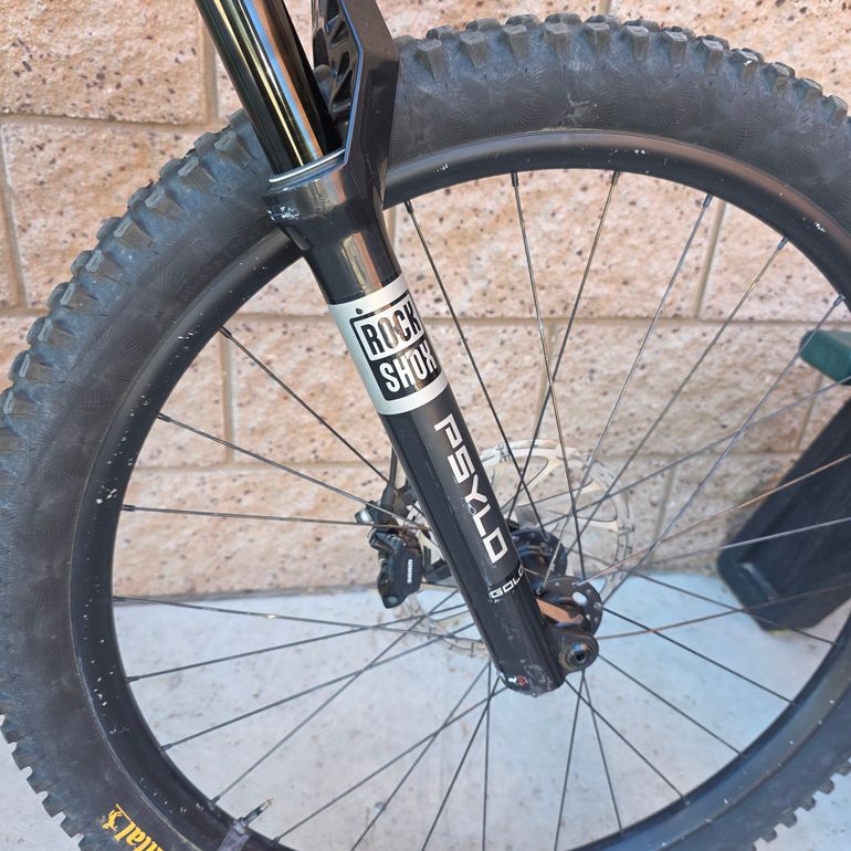 Used Specialized Turbo Levo Alloy 2022 2022 Mountainbike, Green, 29, 27.5 — image 2 of 24