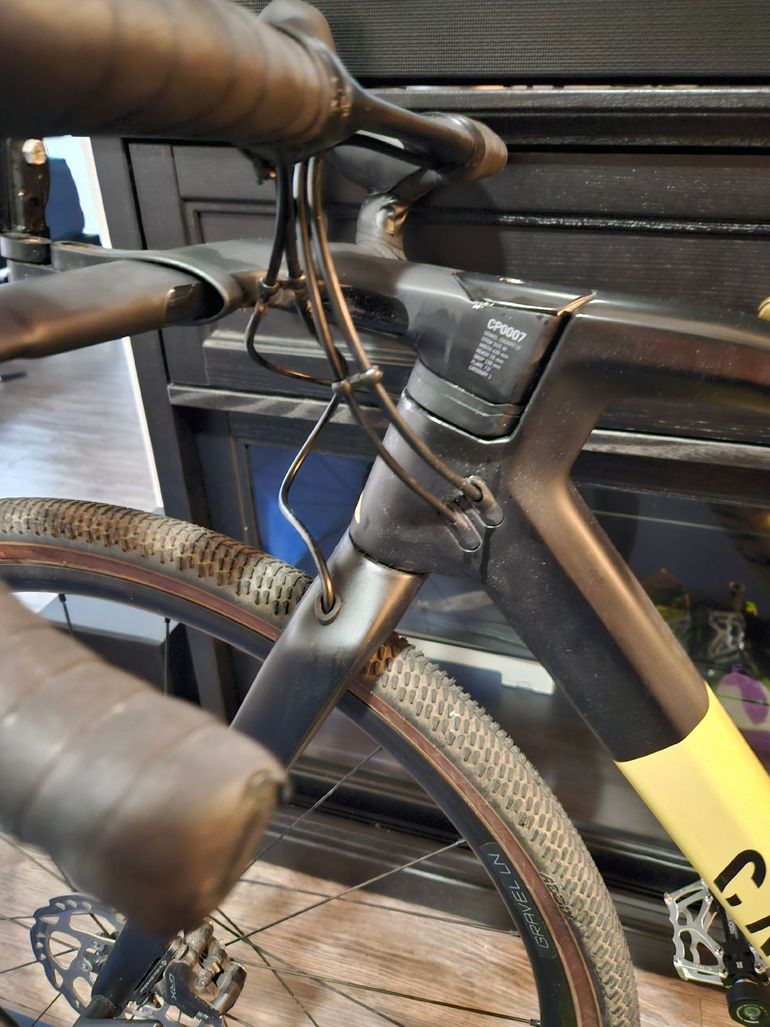 Used Canyon Grail CF SL 7 2023 2023 Road & Gravel, Black — image 3 of 10