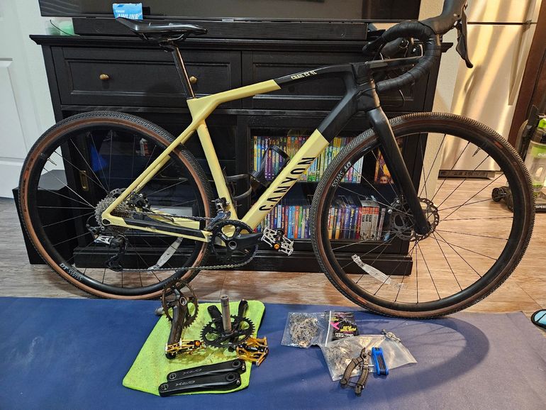 Used Canyon Grail CF SL 7 2023 2023 Road & Gravel, Black — image 1 of 10