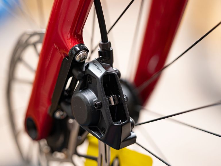 Used Specialized Tarmac SL8 Expert - Shimano Ultegra Di2 2026 2026 Road & Gravel, Red — image 9 of 9