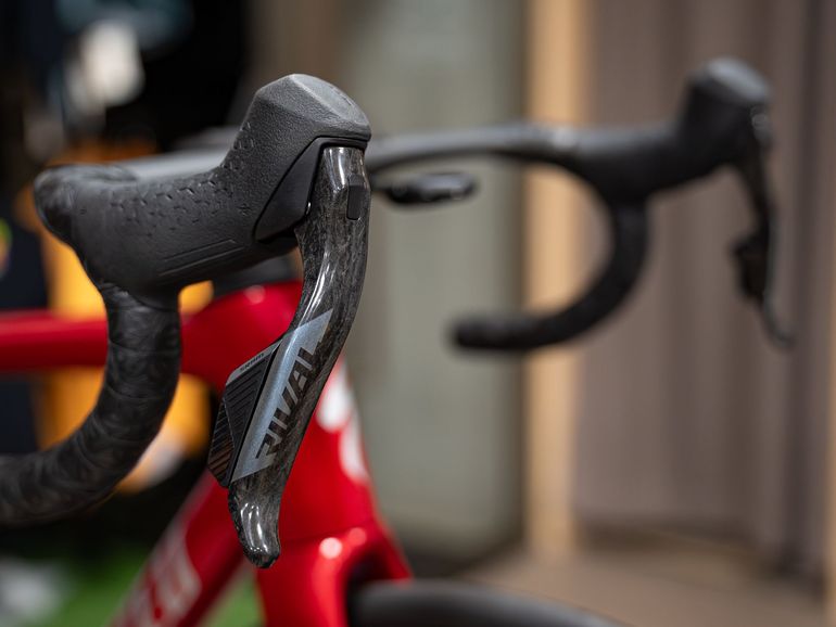 Used Specialized Tarmac SL8 Expert - Shimano Ultegra Di2 2026 2026 Road & Gravel, Red — image 7 of 9