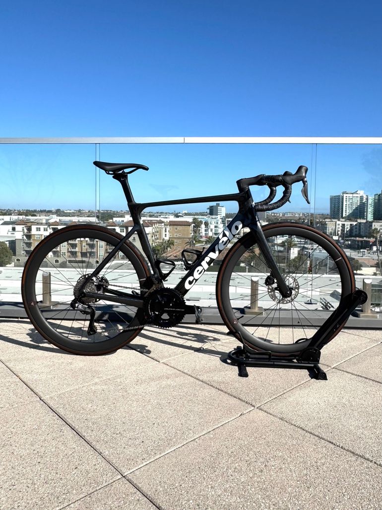 Used Cervélo Soloist Ultegra Di2 2023 2023 Road & Gravel, Black — image 2 of 9