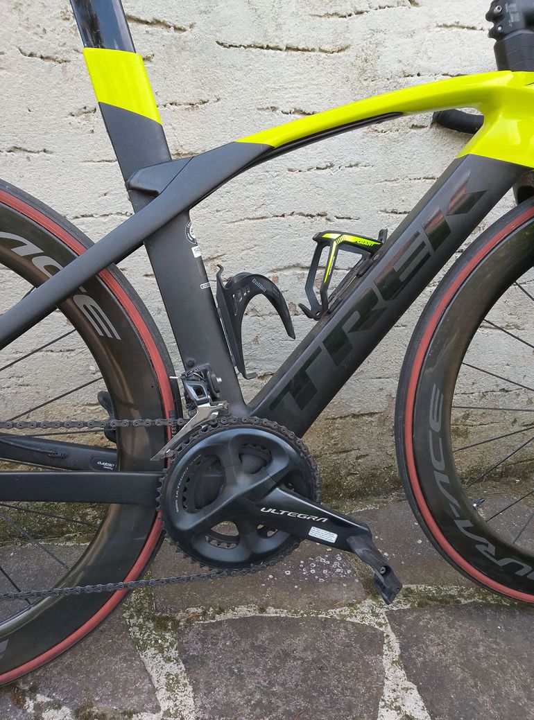 Used Trek Madone SL 6 Di2 2023 2023 Road & Gravel, Black — image 3 of 3