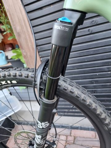 YT Industries Jeffsy CORE 3 29 2024 2024 Mountainbike usato, Verde — immagine 7 di 29
