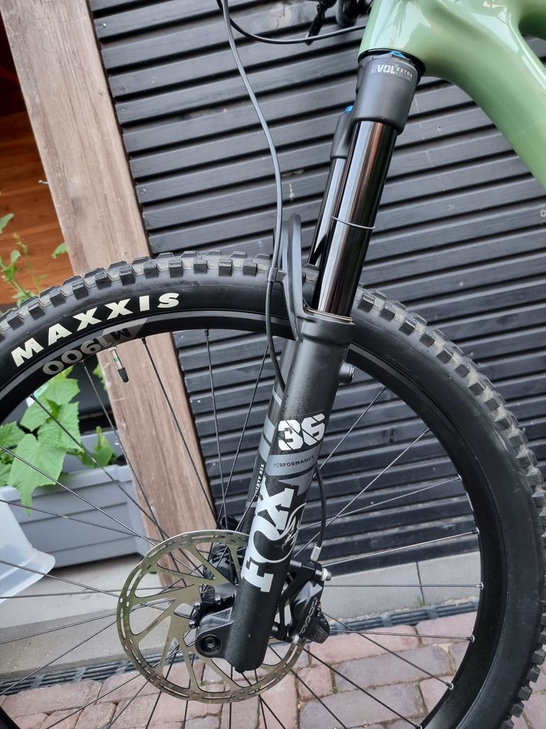 Použité YT Industries Jeffsy CORE 3 29 2024 2024 Mountainbike — obrázek 14 z 23