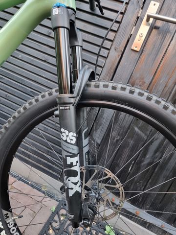 YT Industries Jeffsy CORE 3 29 2024 2024 Mountainbike usato, Verde — immagine 23 di 29