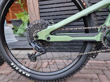 YT Industries Jeffsy CORE 3 29 2024 2024 Mountainbike usato, Verde — immagine 22 di 29