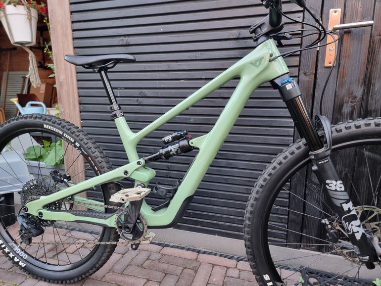 Použité YT Industries Jeffsy CORE 3 29 2024 2024 Mountainbike — obrázek 2 z 23