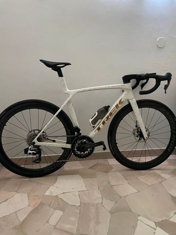 Używany Trek Madone SLR 9 AXS Gen 8 2025 2025 Road & Gravel
