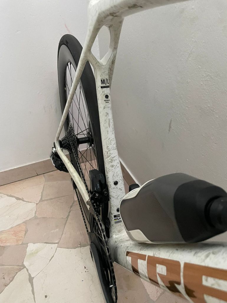 Trek Madone SLR 9 AXS Gen 8 2025 2025 Road & Gravel d'occasion — image 4 sur 5