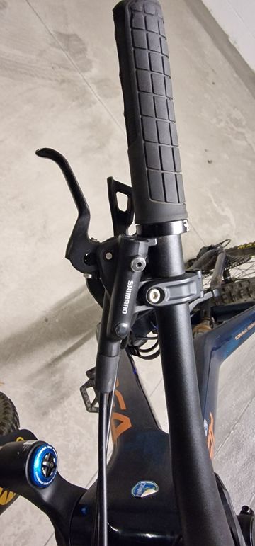 Orbea RISE M20 2022 2022 Mountainbike usato, Blu — immagine 14 di 15