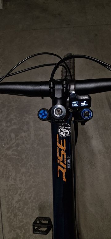 Orbea RISE M20 2022 2022 Mountainbike usato, Blu — immagine 13 di 15