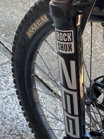 Used YT Custom Single Speed / Fixed Gear 2024 Mountainbike, White, 27.5 (650B) — image 11 of 17