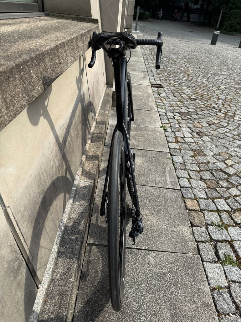Used Specialized Men's Tarmac Disc Pro 2019 2019 Road & Gravel, Black — image 13 of 13