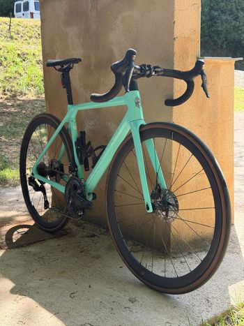 Used Bianchi Specialissima Shimano Ultegra 2022 Road & Gravel, Blue — image 3 of 3