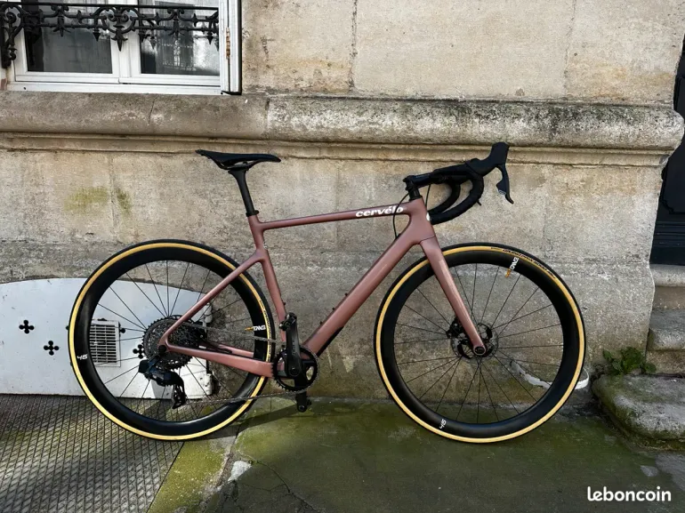 Used Cervélo Aspero Force AXS DT Swiss GRC1400 2023 Road & Gravel, Purple — image 4 of 10