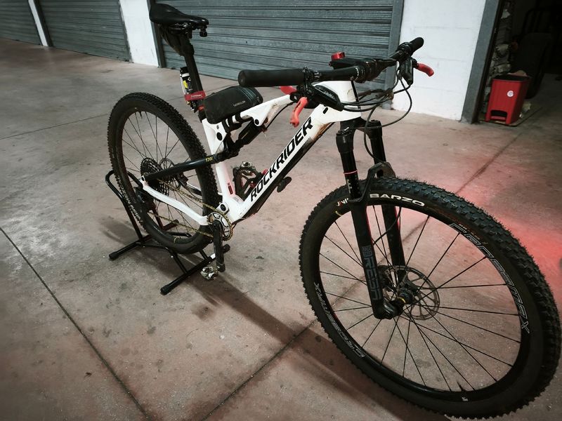Tweedehands ROCKRIDER Custom SRAM GX Eagle 2024 Mountainbike — afbeelding 1 van 3