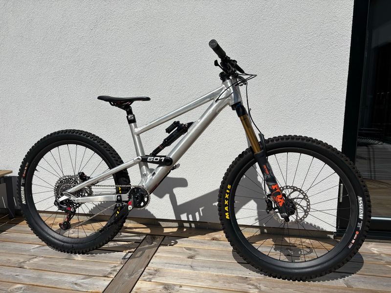 Used Liteville 601 Mk4 Enduro SRAM X01 Eagle 2019 Mountainbike, Light Gray — image 1 of 7