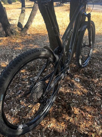 Used Canyon Neuron CF 9 2022 2022 Mountainbike, Black, 27.5, 29 — image 7 of 15