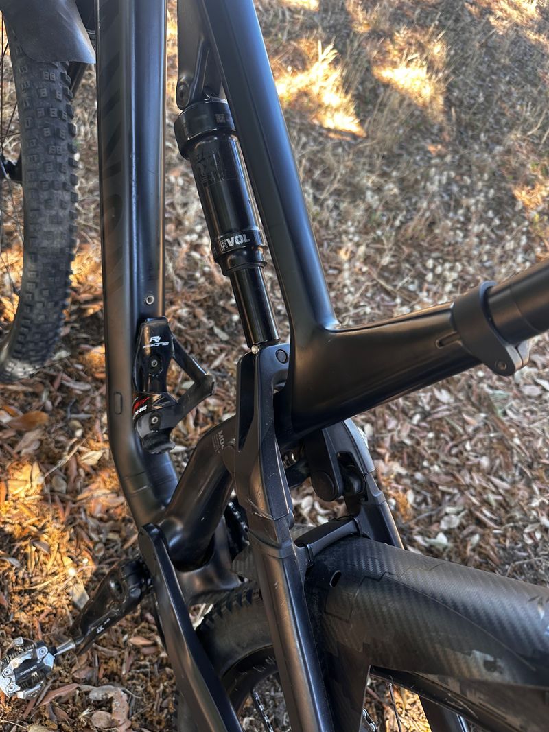Used Canyon Neuron CF 9 2022 2022 Mountainbike, Black, 27.5, 29 — image 3 of 15