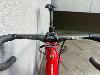 Used Trek Émonda SLR 9 Disc 2019 2019 Road & Gravel, Red — image 15 of 15