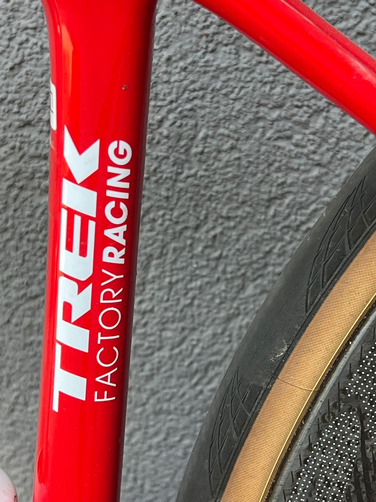 Used Trek Émonda SLR 9 Disc 2019 2019 Road & Gravel, Red — image 5 of 15