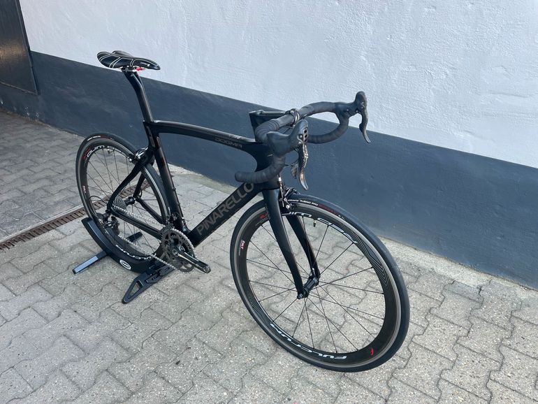 Used Pinarello Dogma F8 57 Campagnolo Super Record 2016 Road & Gravel, Black — image 2 of 12
