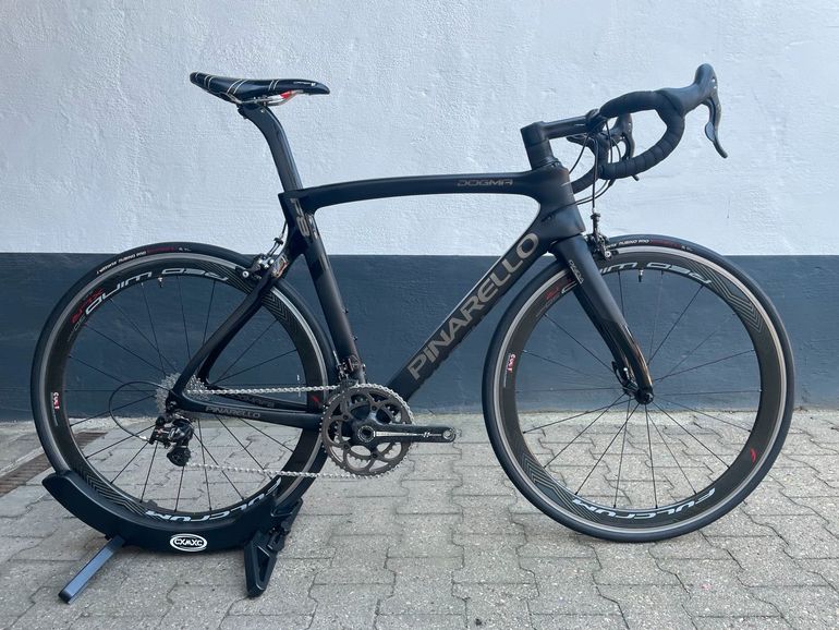 Used Pinarello Dogma F8 57 Campagnolo Super Record 2016 Road & Gravel, Black — image 1 of 12