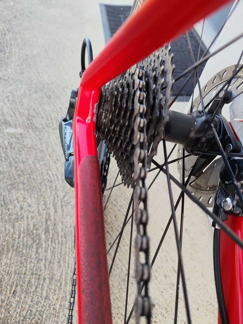 Used BMC Roadmachine 02 THREE 2019 2019 Road & Gravel, Red — image 4 of 7