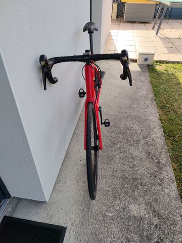 Used BMC Roadmachine 02 THREE 2019 2019 Road & Gravel, Red — image 2 of 7