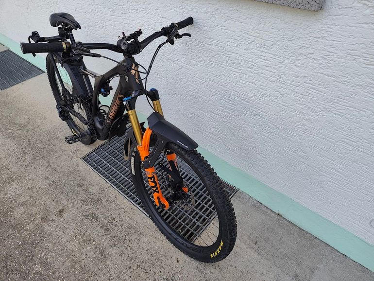 Brugt Specialized S-Works -Custom BikeTurbo Levo SL Rahmen XL, Carbon / Bronze Foil / Gloss Carbon 2022 Mountainbike — billede 7 af 10