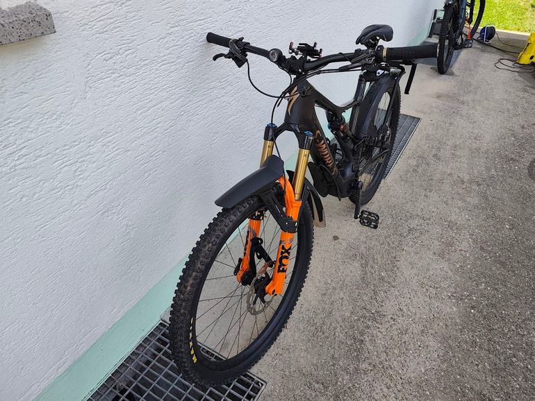 Brugt Specialized S-Works -Custom BikeTurbo Levo SL Rahmen XL, Carbon / Bronze Foil / Gloss Carbon 2022 Mountainbike — billede 9 af 10