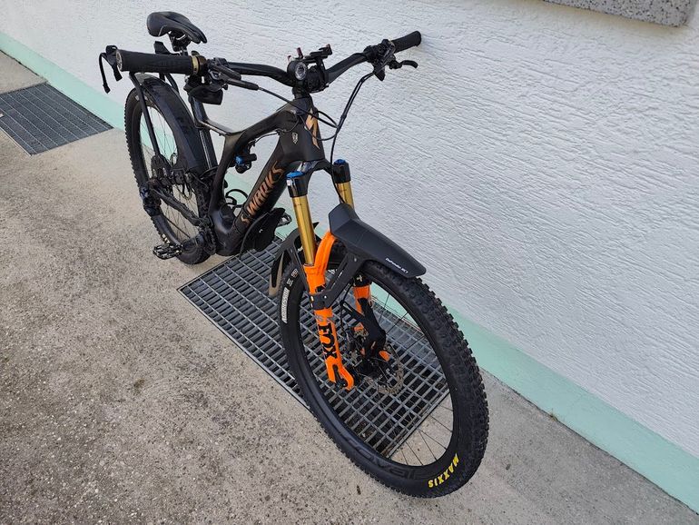 Brugt Specialized S-Works -Custom BikeTurbo Levo SL Rahmen XL, Carbon / Bronze Foil / Gloss Carbon 2022 Mountainbike — billede 6 af 10