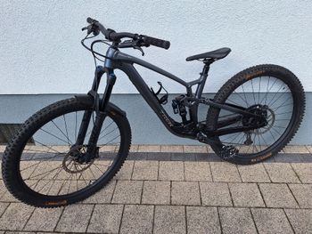 Použité Trek Fuel EX 8 Gen 6 2023 2023 Mountainbike — obrázek 2 z 10