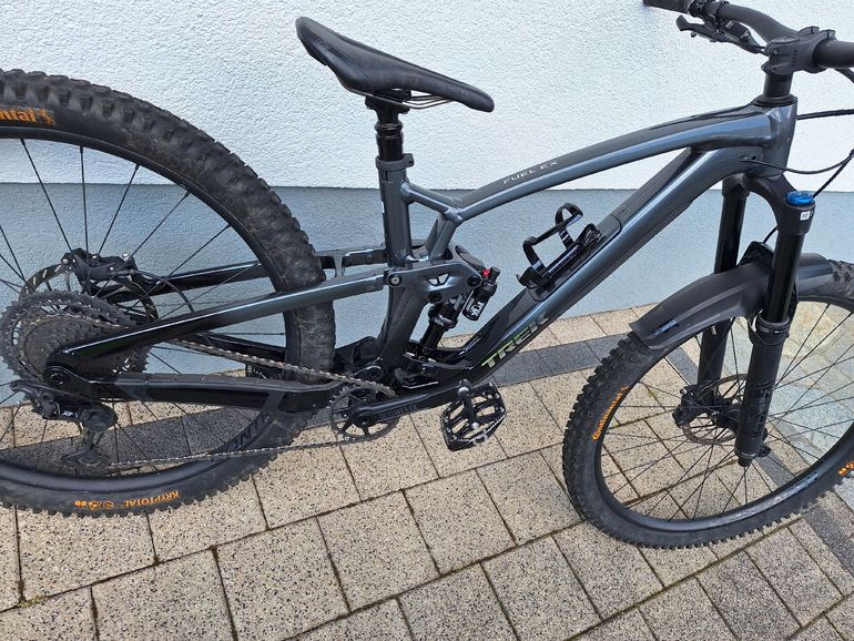 Použité Trek Fuel EX 8 Gen 6 2023 2023 Mountainbike — obrázek 4 z 10