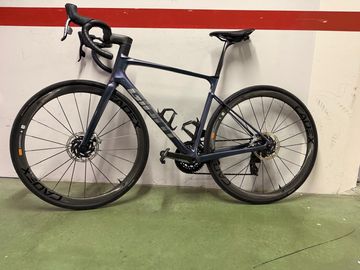 Used Giant Defy Advanced SL Frameset 2024 Frameset 2024 Road & Gravel, Blue — image 2 of 5
