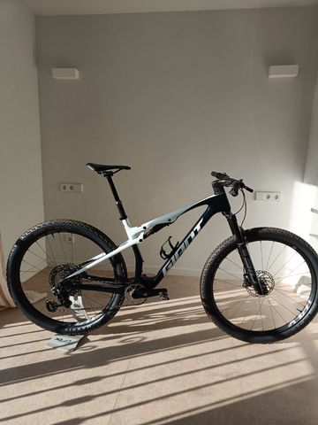 Gebrauchtes Giant Anthem Advanced SL 2 2026 2026 Mountainbike, Blau, 29 — Bild 1 von 16