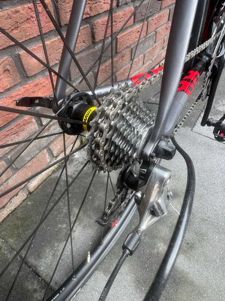 Used Cannondale SuperSix EVO SRAM Red 2015 Road & Gravel, Black — image 3 of 9
