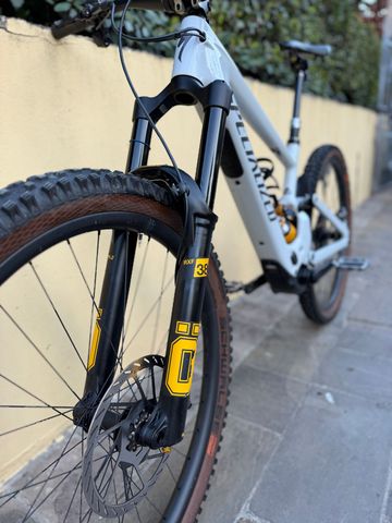 Tweedehands Specialized kenevo SL2 Custom Sram Eagle Transmission X0 2024 Mountainbike — afbeelding 11 van 13