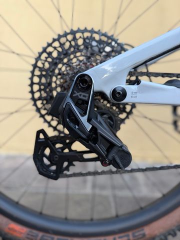 Tweedehands Specialized kenevo SL2 Custom Sram Eagle Transmission X0 2024 Mountainbike — afbeelding 2 van 13